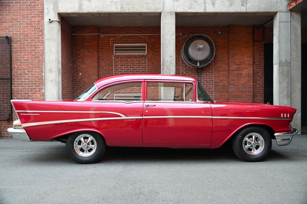 147281 · 011