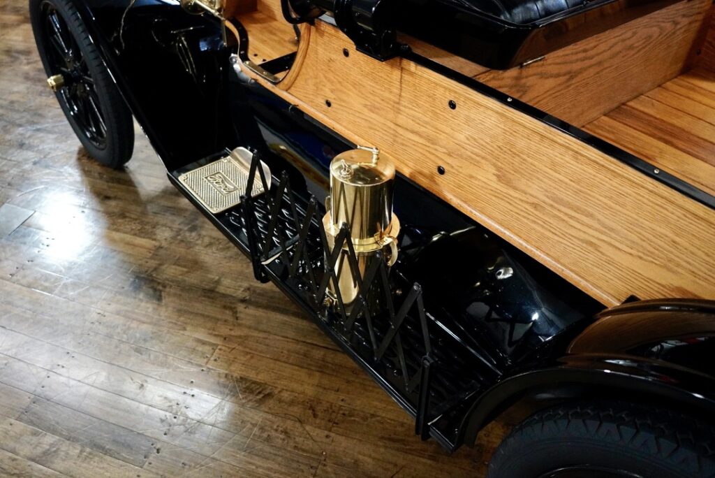 1914 Ford Model-T Buckboard (43)