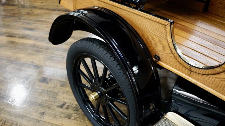1914 Ford Model-T Buckboard (35)