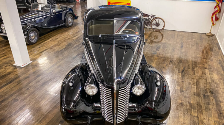 1938 Buick Special Business Coupe (4)